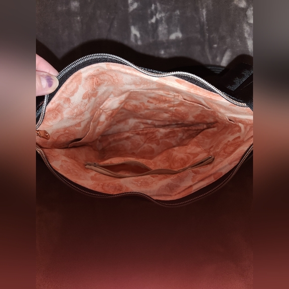 Buckle Up Bags Purse - Picture 2 of 4